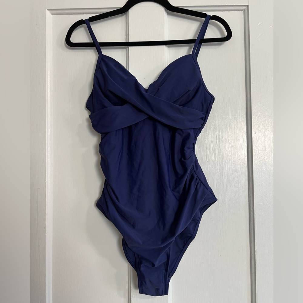 Cupshe Elegant Navy One Piece Swimsuit Medium
